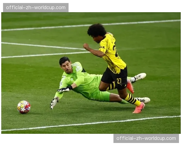 从伤病中归来:皇马门将库尔图瓦讲述复出后欧冠首秀的心路历程 从伤病中归来:皇马门将库尔图瓦讲述复出后欧冠首秀的心路历程